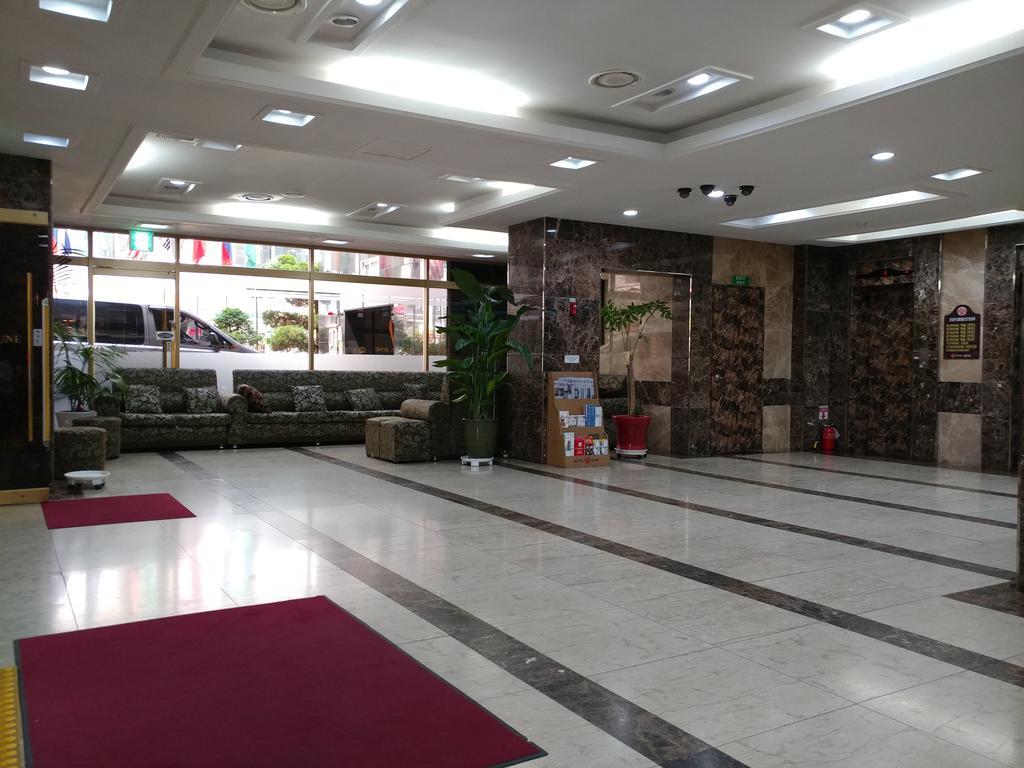 Incheon Airport Hotel June Екстер'єр фото