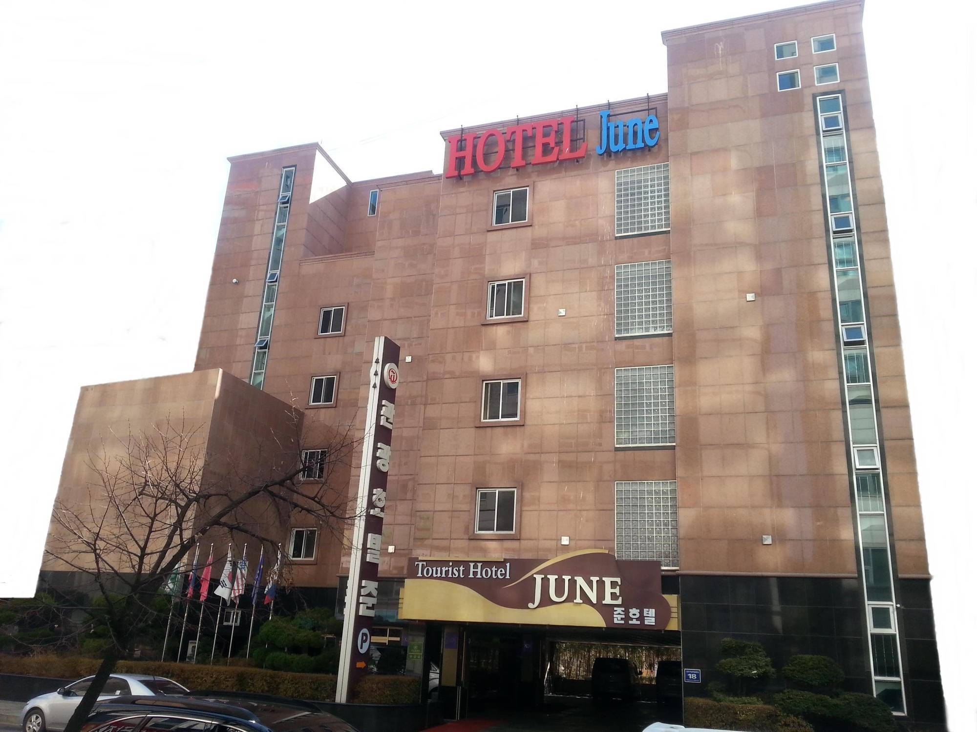 Incheon Airport Hotel June Екстер'єр фото