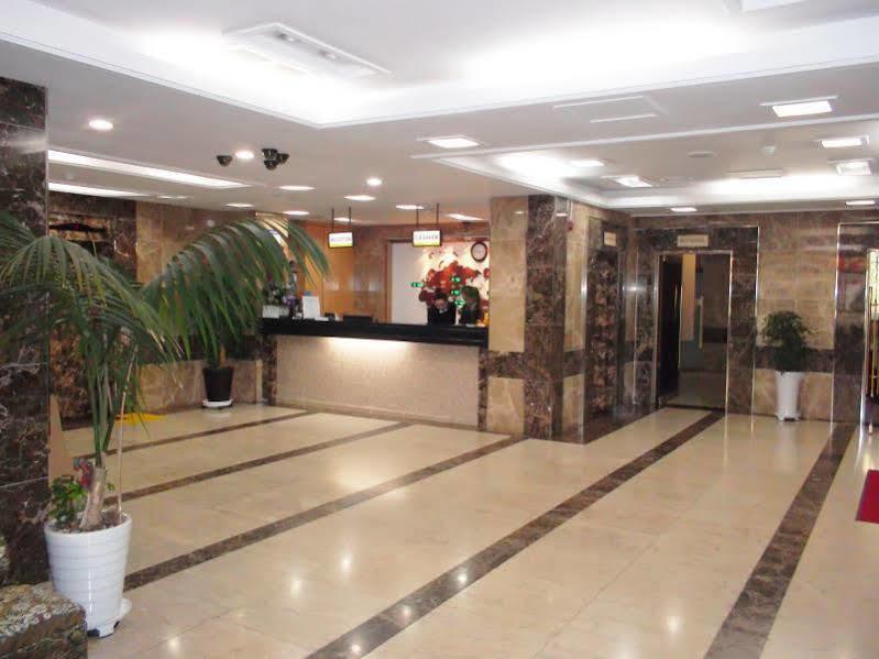 Incheon Airport Hotel June Екстер'єр фото