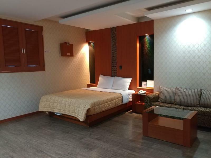 Incheon Airport Hotel June Екстер'єр фото